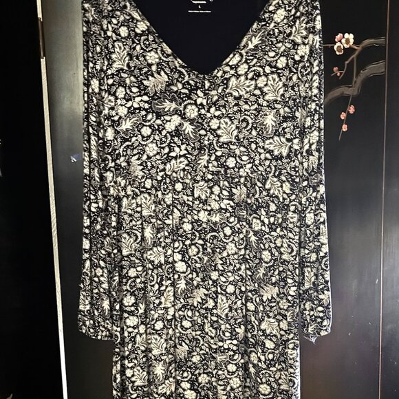 Isabel Maternity Dress - Picture 1 of 3